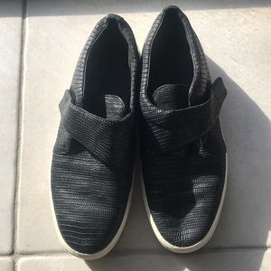 ❤️Size 36.5 Vince Black Velcro Sneakers